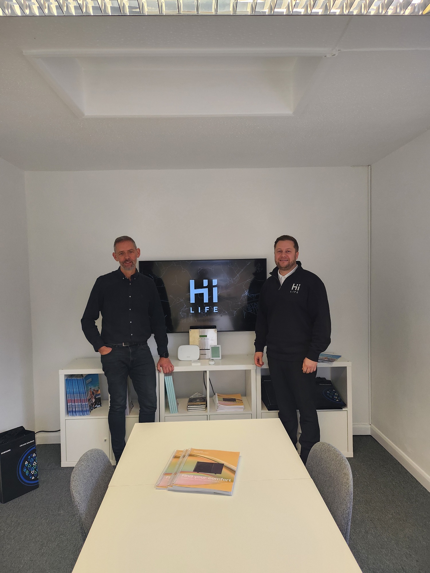 Andy Butt, head of sales and business development at Samsung UK and Ireland, and Charles McAlpine, technical sales director at HiiLIFE