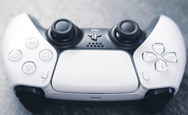 Photo by PhotoEnduro ps5 photo